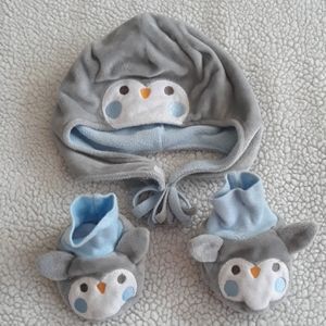Hat and booties set